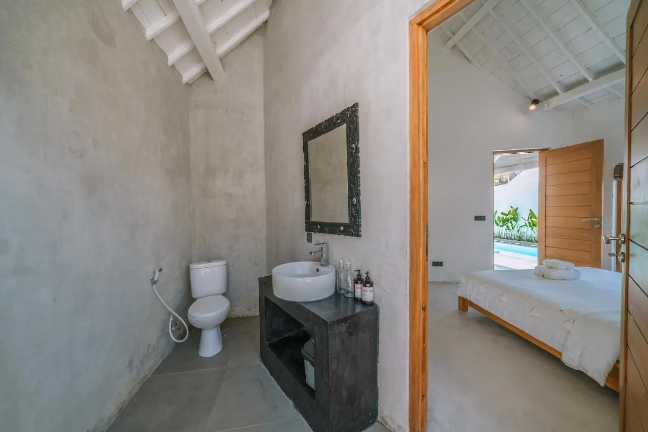 Villa Kazz 4 - Villa 4 Joglo Style - 2 Bdr - Amazing Location Canggu   Canggu (Bali)