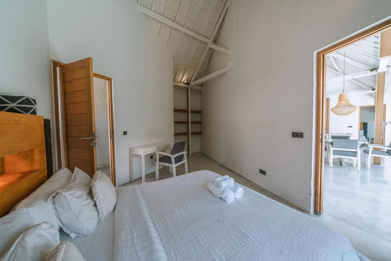 Villa Kazz 4 - Villa 4 Joglo Style - 2 Bdr - Amazing Location Canggu  Canggu (Bali)