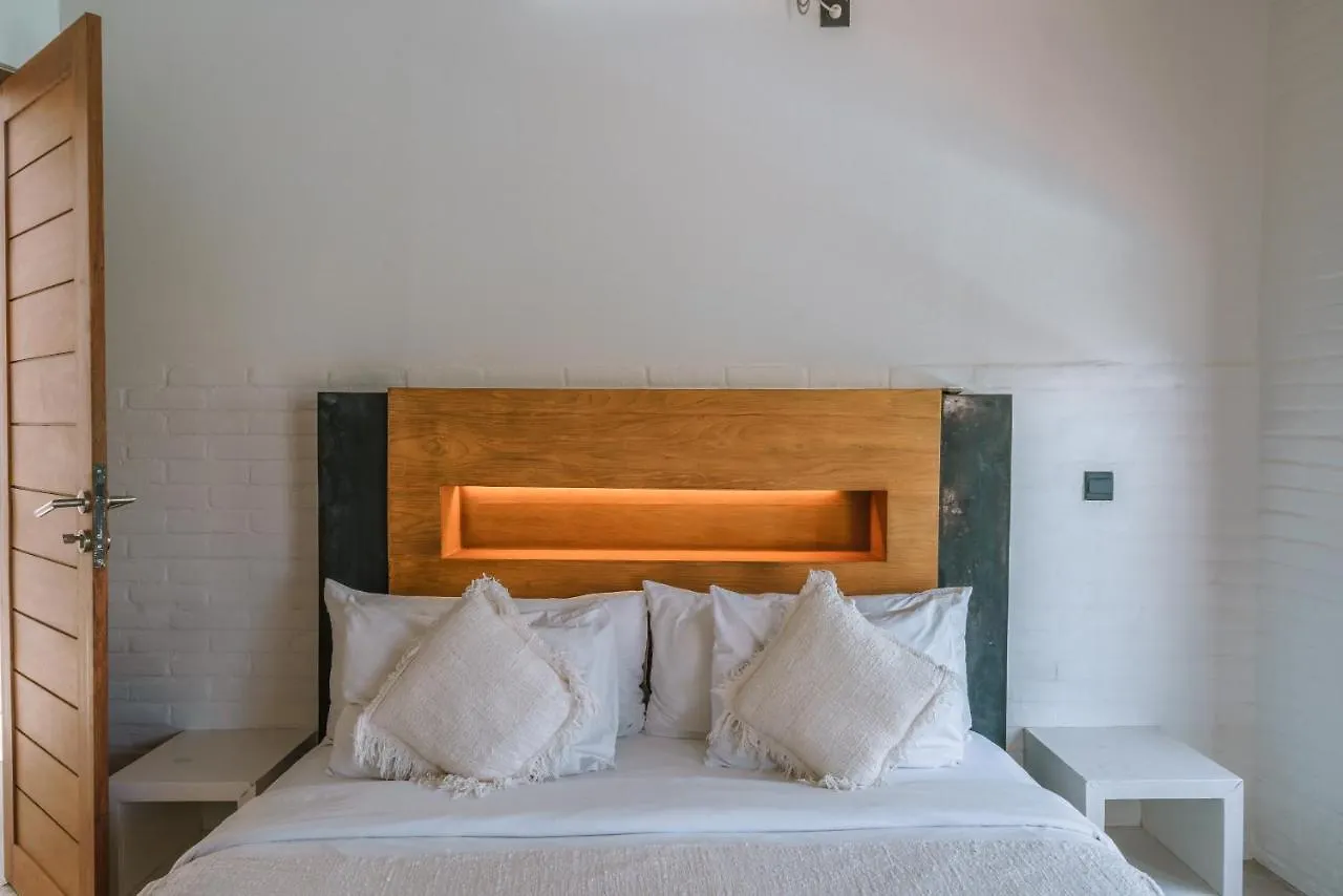 Villa Kazz 4 - Villa 4 Joglo Style - 2 Bdr - Amazing Location Canggu  Indonesia