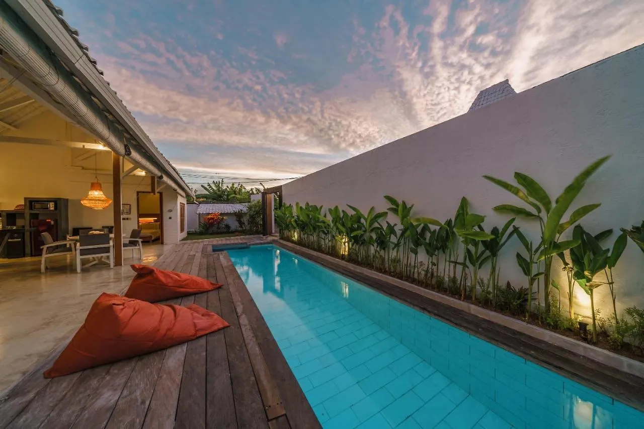 Villa Kazz 4 - Villa 4 Joglo Style - 2 Bdr - Amazing Location Canggu   Canggu (Bali)