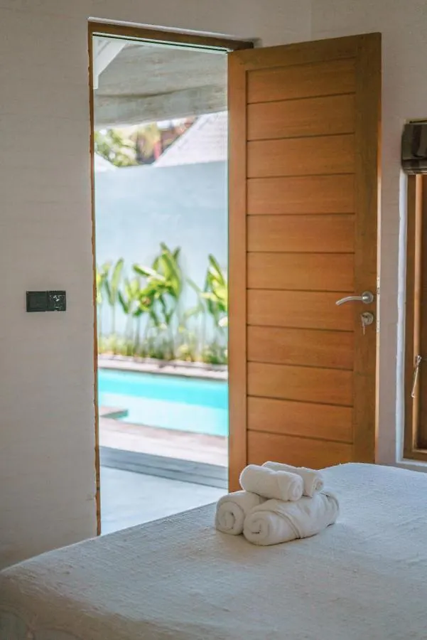 Villa Kazz 4 - Villa 4 Joglo Style - 2 Bdr - Amazing Location Canggu