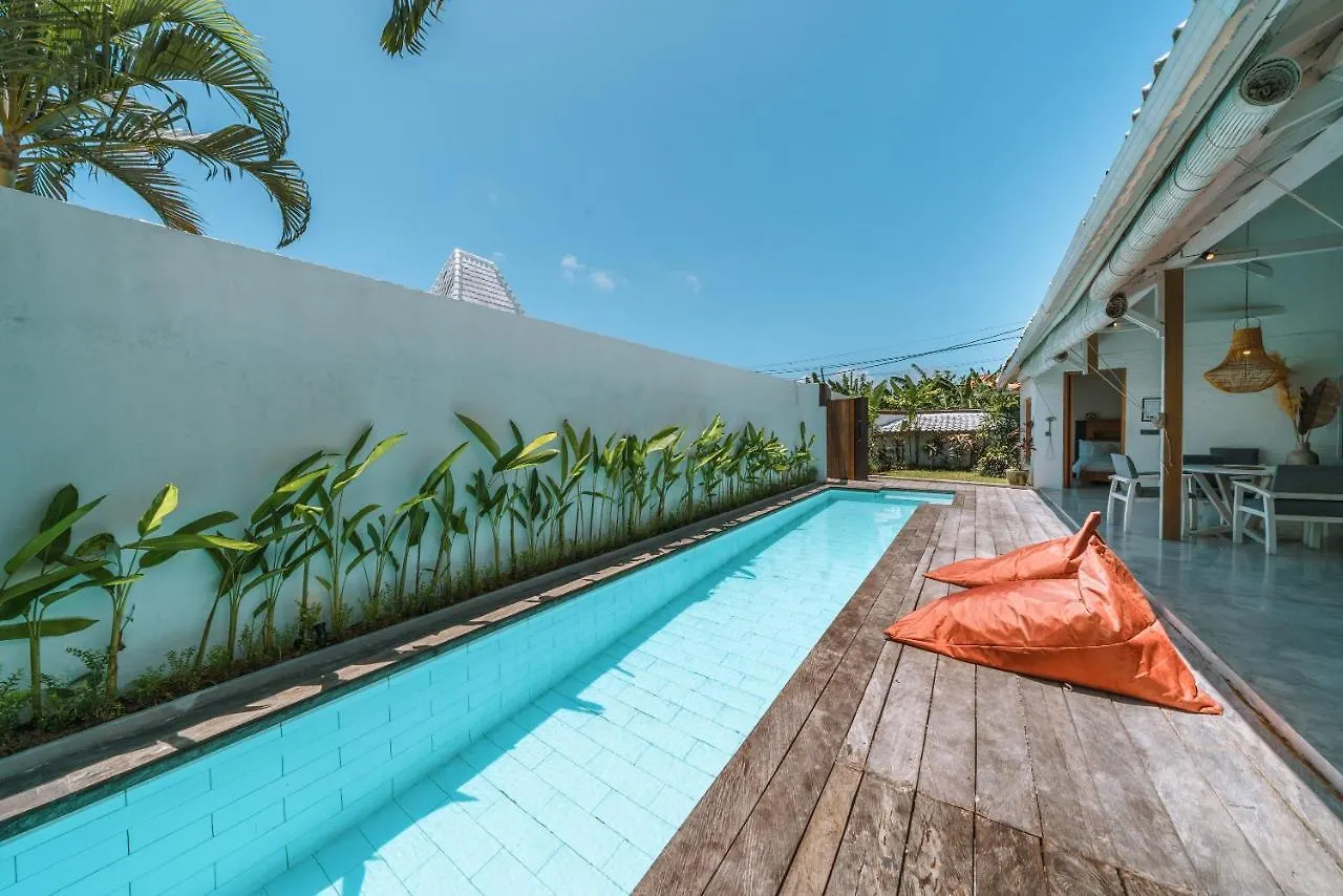 Villa Kazz 4 - Villa 4 Joglo Style - 2 Bdr - Amazing Location Canggu