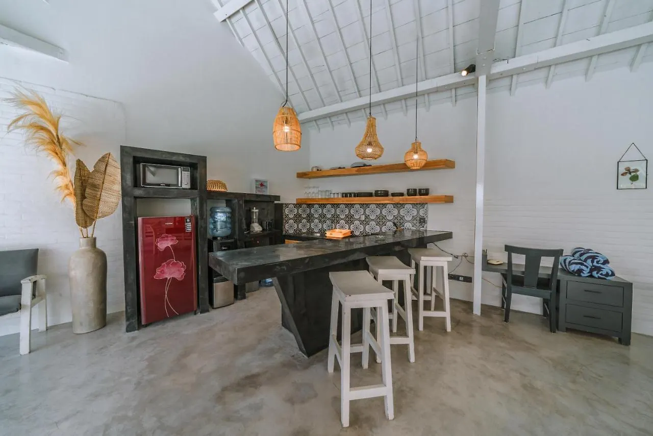 Villa Kazz 4 - Villa 4 Joglo Style - 2 Bdr - Amazing Location Canggu  0*, Canggu (Bali)