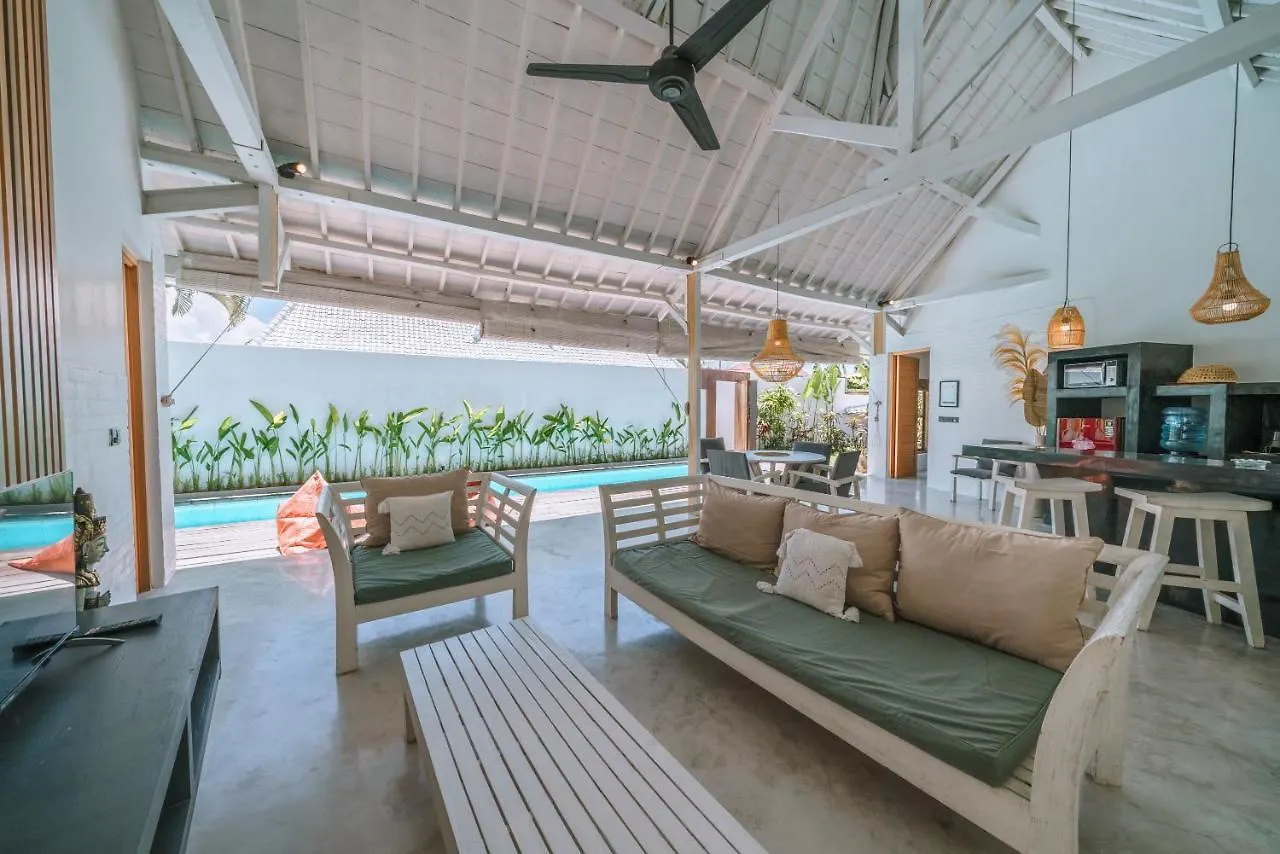 Villa Kazz 4 - Villa 4 Joglo Style - 2 Bdr - Amazing Location Canggu