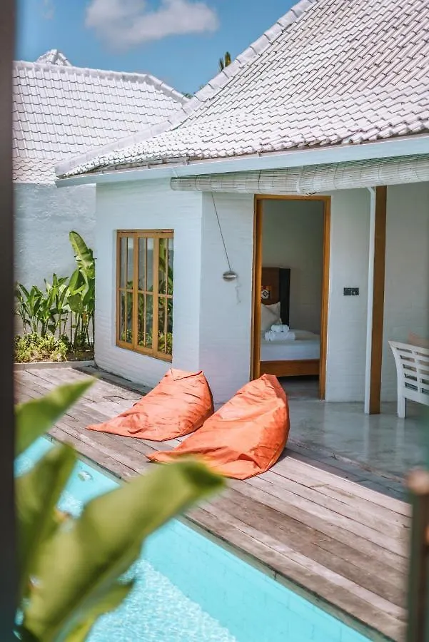 Villa Kazz 4 - Villa 4 Joglo Style - 2 Bdr - Amazing Location Canggu  0*, Canggu (Bali)