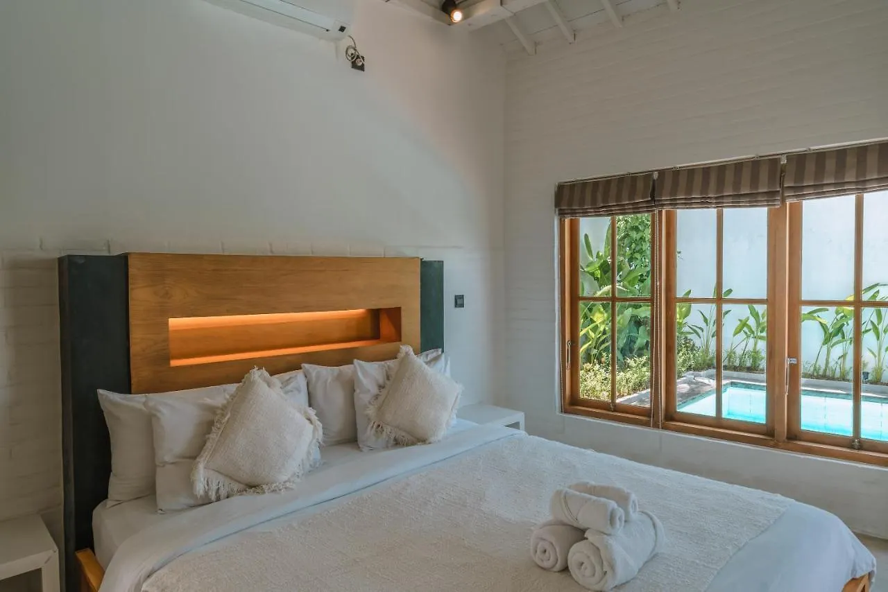Villa Kazz 4 - Villa 4 Joglo Style - 2 Bdr - Amazing Location Canggu  Indonesia