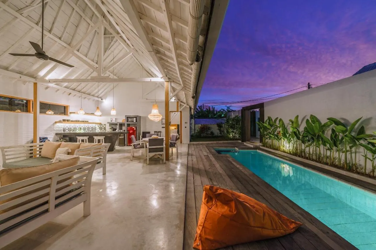 Villa Kazz 4 - Villa 4 Joglo Style - 2 Bdr - Amazing Location Canggu  Canggu (Bali)